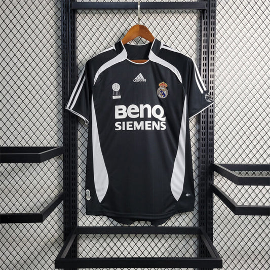 Real Madrid 2005/2006 Away Kit